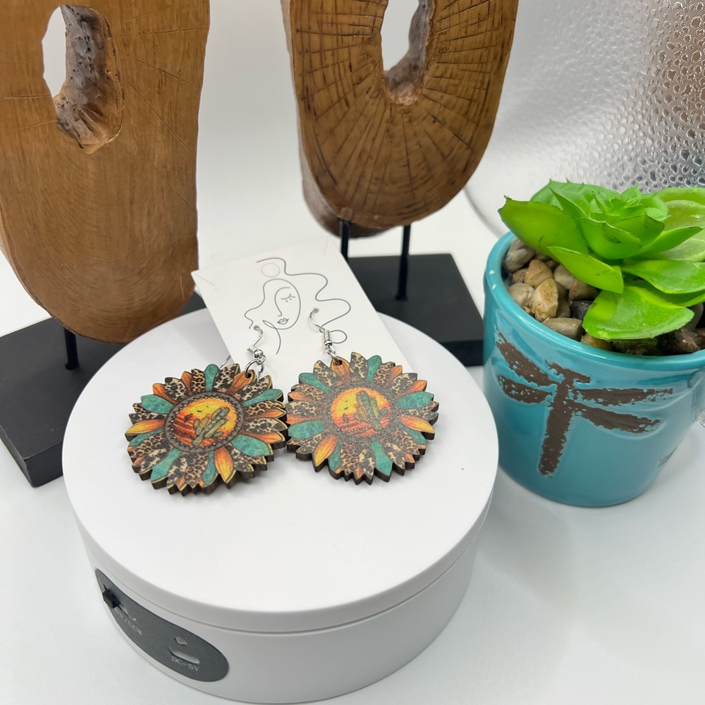 Colorful Sunflower Shaped‎ Wooden Earrings NEW